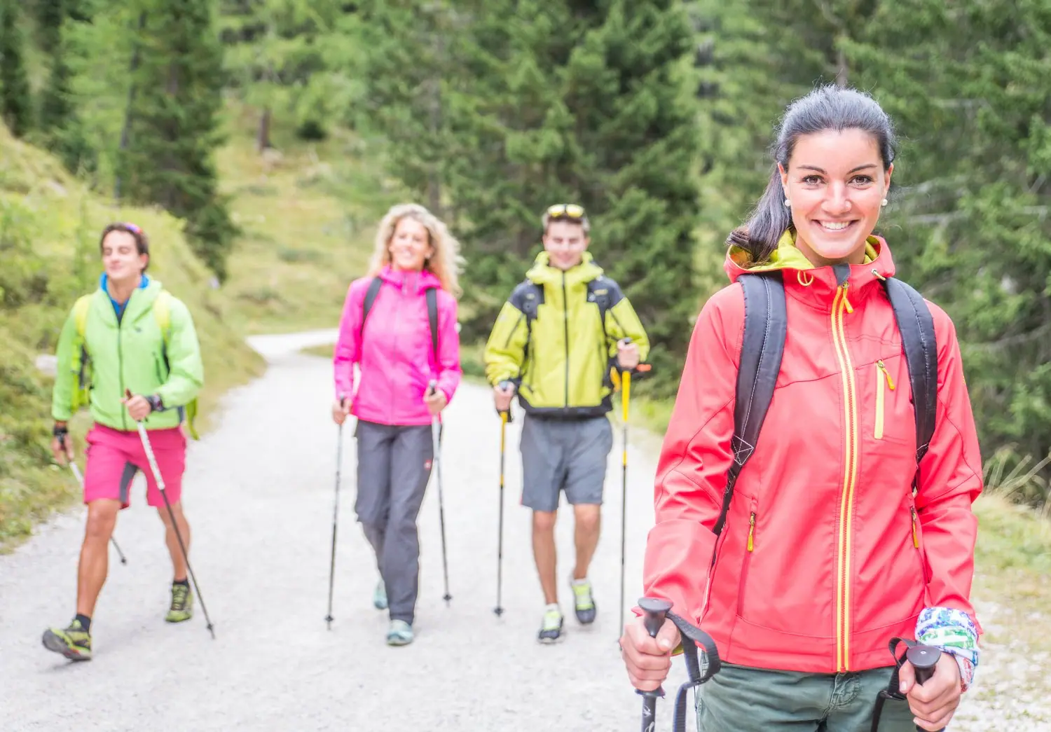 Nordic walking w Jaworze: polecane trasy i grupy