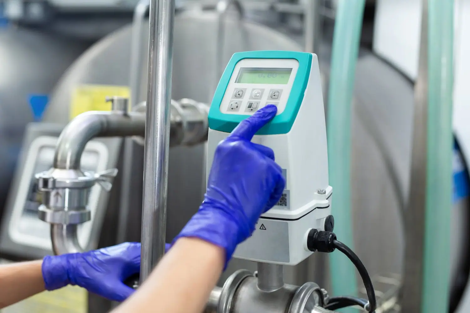 Automatyczne systemy detekcji zagrożeń chemicznych